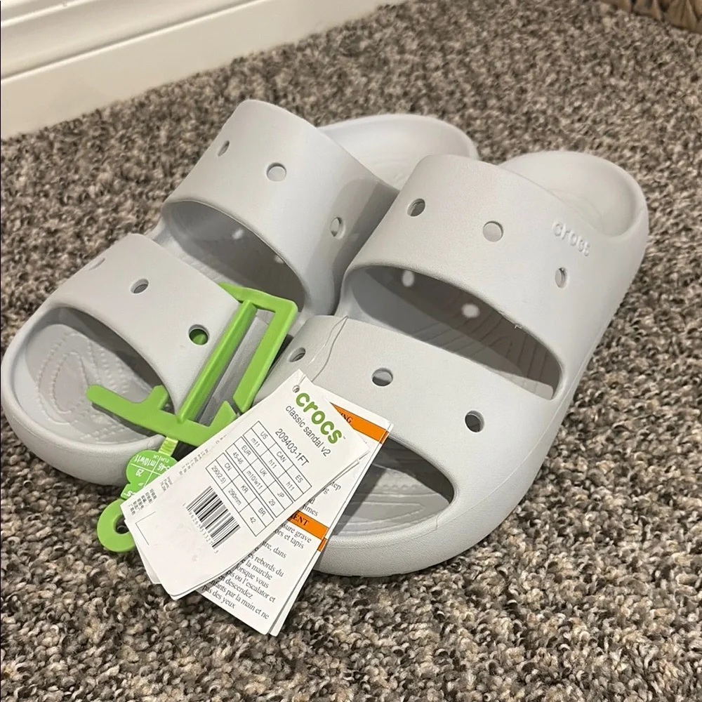 CROCS comfortable white